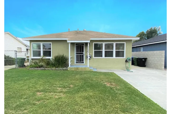 $1995 : *IMMEDIATE OCCUPANCY* image 1