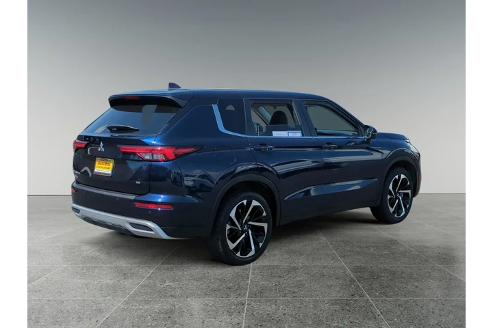 $32343 : Mitsubishi Outlander 2024 image 5