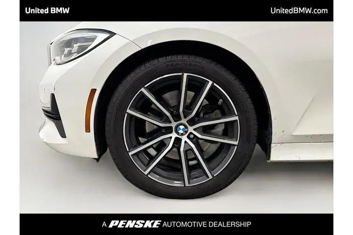 $20495 : BMW 3 Series 2020 330i 4dr S image 2