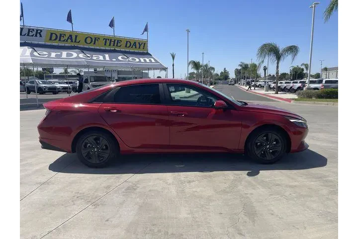 $20899 : Hyundai ELANTRA 2023 SEL 4dr image 9