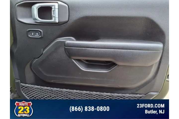 $30836 : Jeep Wrangler Unlimited 2021 image 9