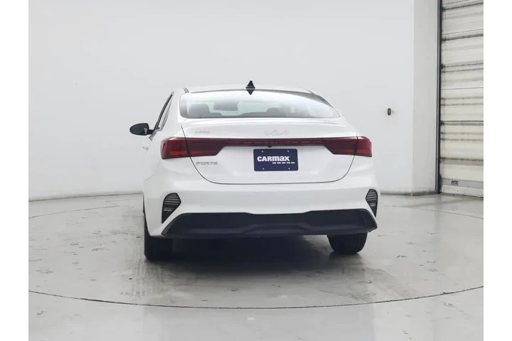 $16998 : Kia Forte 2023 LXS 4dr Sedan image 6