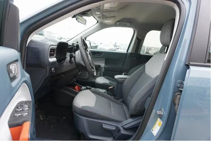 $27588 : Ford Maverick 2023 XLT 4dr S image 7