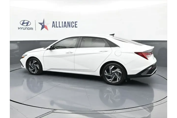 $22875 : Hyundai ELANTRA 2025 SEL Con image 6