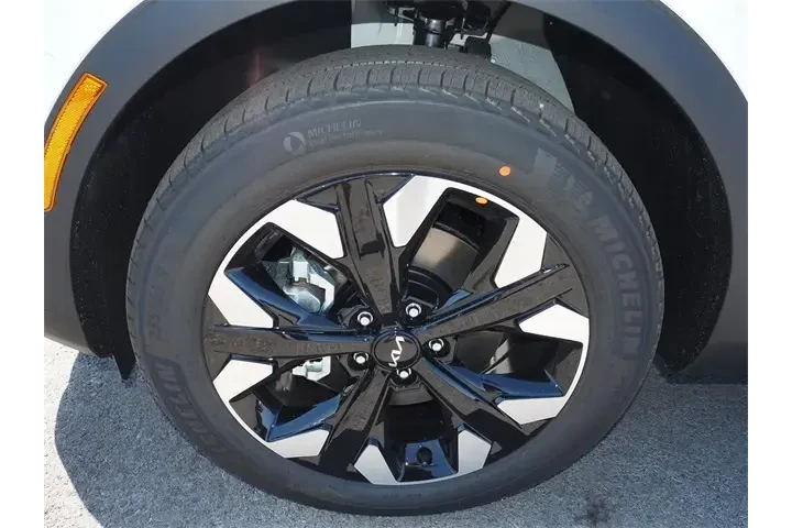 $31588 : Kia Sportage Plug-In Hybrid image 5