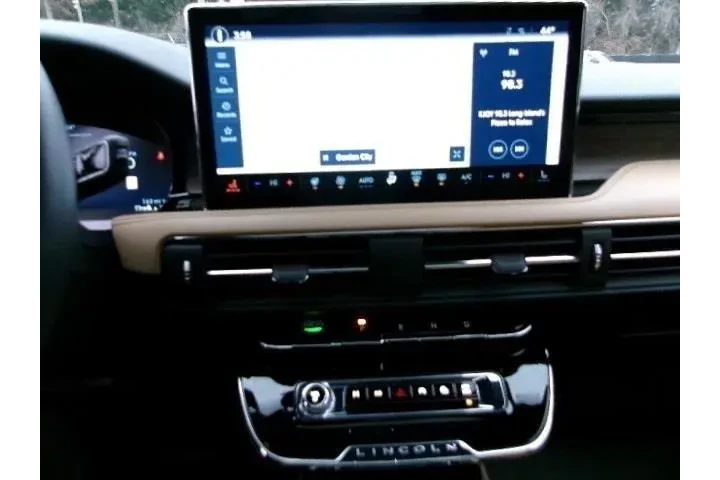 $36818 : Lincoln Corsair 2023 AWD Res image 9