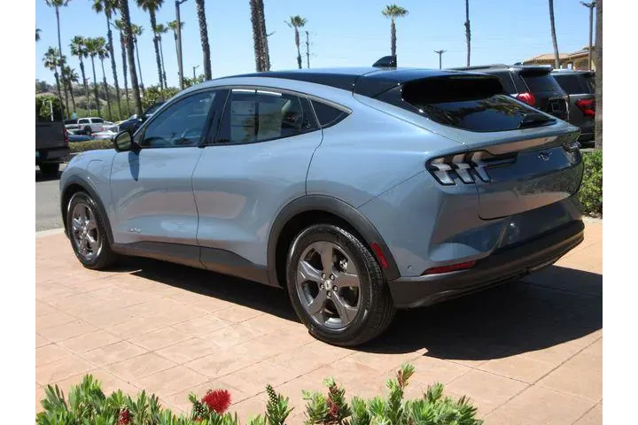 $25480 : Ford Mustang Mach-E 2023 AWD image 2