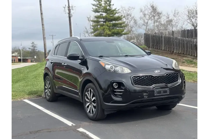 $8999 : 2017 Sportage EX image 2