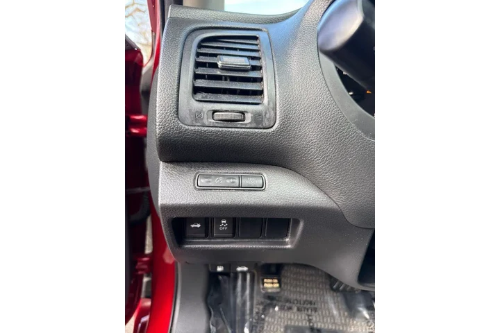 $9495 : 2018 Altima 2.5 SR image 9