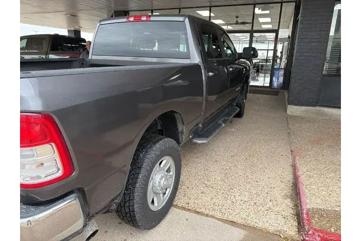 $39711 : Ram 2500 2022 4x4 Big Horn 4 image 5