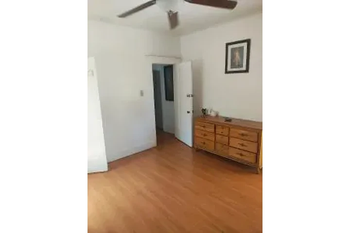 $800 : RECÁMARA AMPLIA📍 image 3