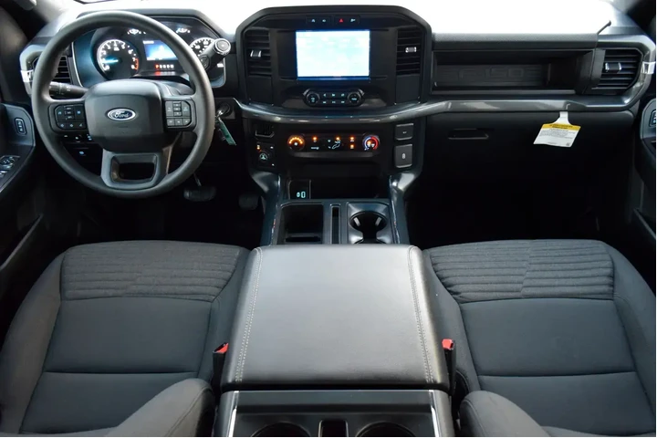 $39983 : Ford F-150 2023 4x4 XL 4dr S image 7