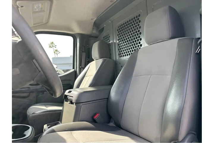 $27777 : 2021 NV Cargo SV image 8