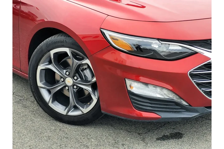 $17500 : Chevrolet Malibu 2024 LT 4dr image 9