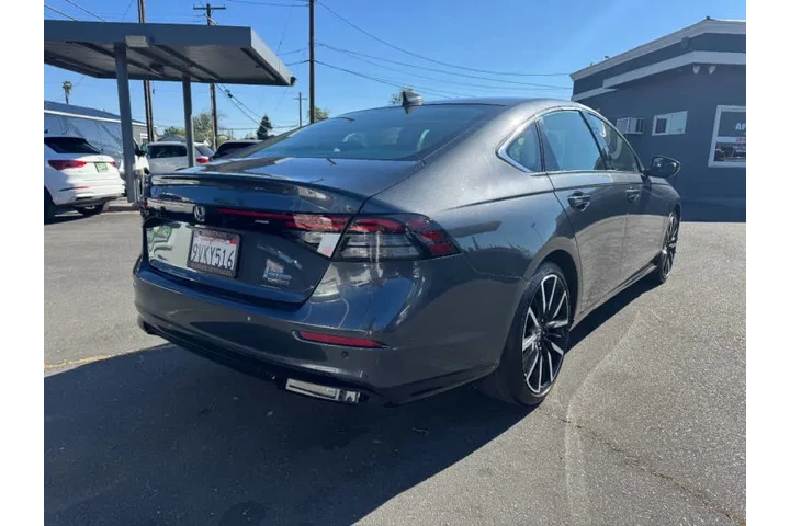 $19998 : 2024 Accord Hybrid Touring image 9