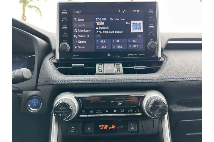 $31995 : Toyota RAV4 Hybrid 2022 AWD image 6