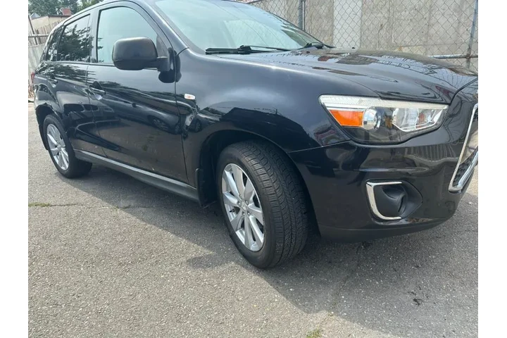 $7499 : Used 2014 Outlander Sport 2WD image 3