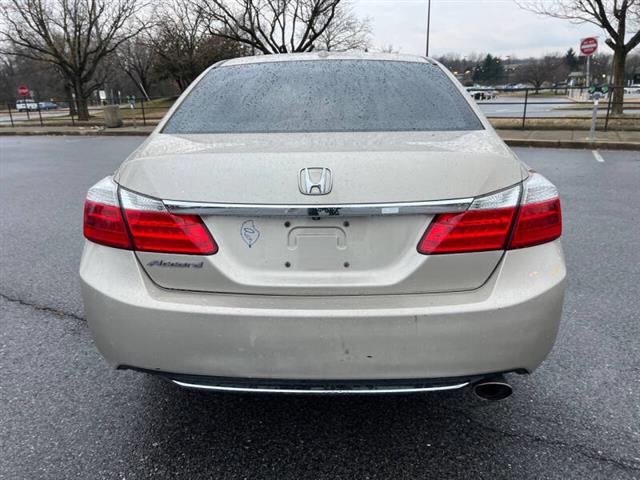 $9500 : 2015 Accord EX-L w/Navi image 7