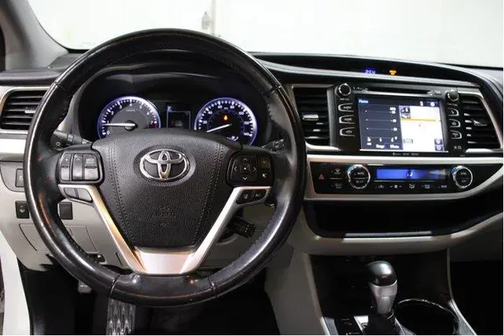 $24998 : Toyota Highlander 2018 AWD X image 7