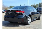 $18959 : Toyota Corolla 2024 LE 4dr S thumbnail