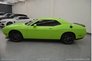 $39998 : Dodge Challenger 2023 R/T 2d thumbnail