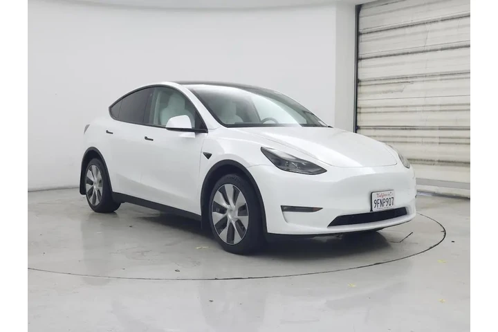 $32998 : Tesla Model Y 2023 AWD Long image 1
