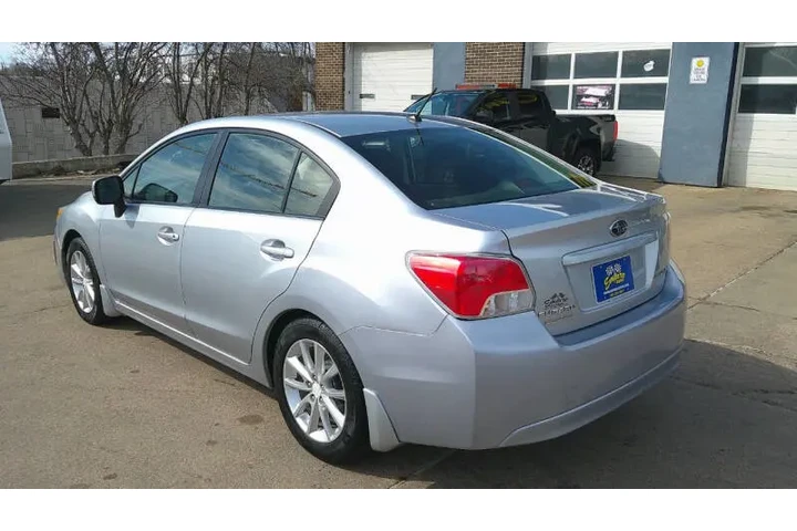 $8999 : 2014 Impreza 2.0i Premium image 9