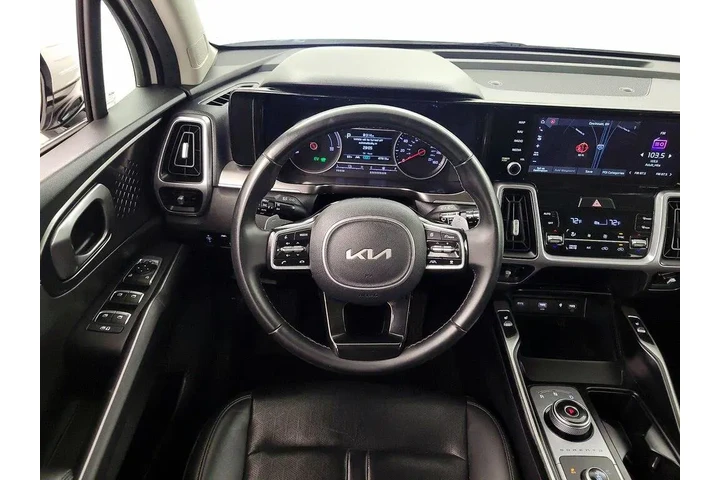 $29998 : Kia Sorento Hybrid 2023 AWD image 2