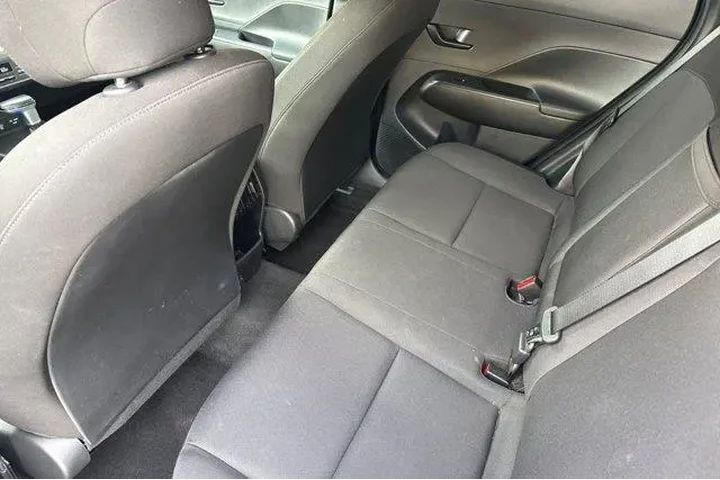 $17435 : Hyundai KONA 2024 AWD SEL 4d image 6