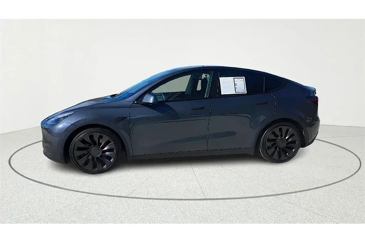 $27613 : Tesla Model Y 2020 AWD Long image 4