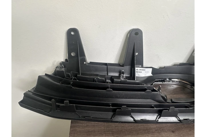 $50 : 14-16 TOYOTA COROLLA S GRILLE image 7