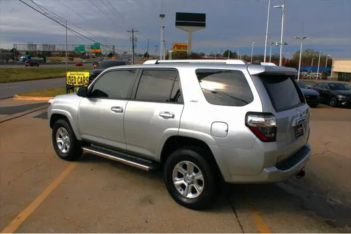 $33735 : Toyota 4Runner 2016 4x4 Trai image 8