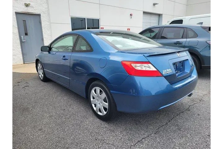 $9925 : Honda Civic 2010 LX 2dr Coup image 6