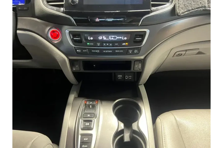 $28500 : Honda Pilot 2022 AWD EX-L 4d image 8