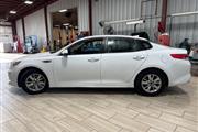 $11999 : Pre-Owned 2018 Optima LX thumbnail