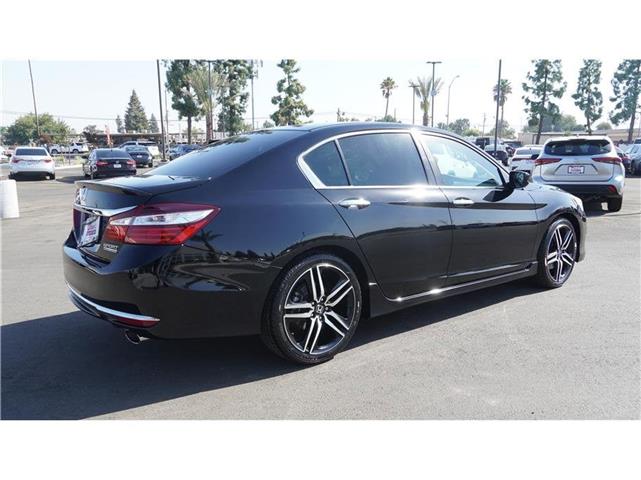 $15977 : 2017 Accord Sedan Sport SE image 6