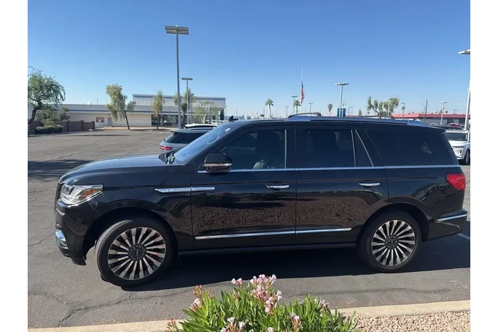 $28998 : Lincoln Navigator 2019 4x4 R image 7
