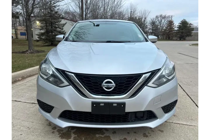$7997 : 2019 Sentra S image 3