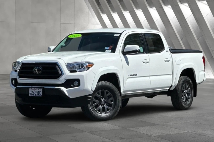 $32900 : Toyota Tacoma 2021 4x4 SR V6 image 2
