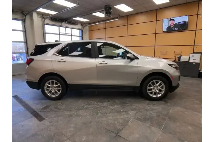 $20102 : Chevrolet Equinox 2022 4x4 L image 8