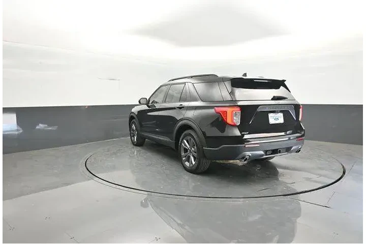 $31672 : Ford Explorer 2022 AWD XLT 4 image 5