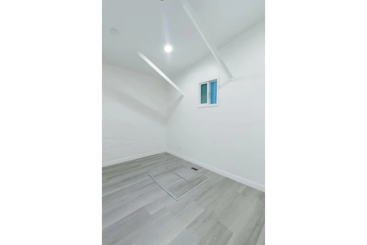 $850 : Cuarto en Los Angeles image 1