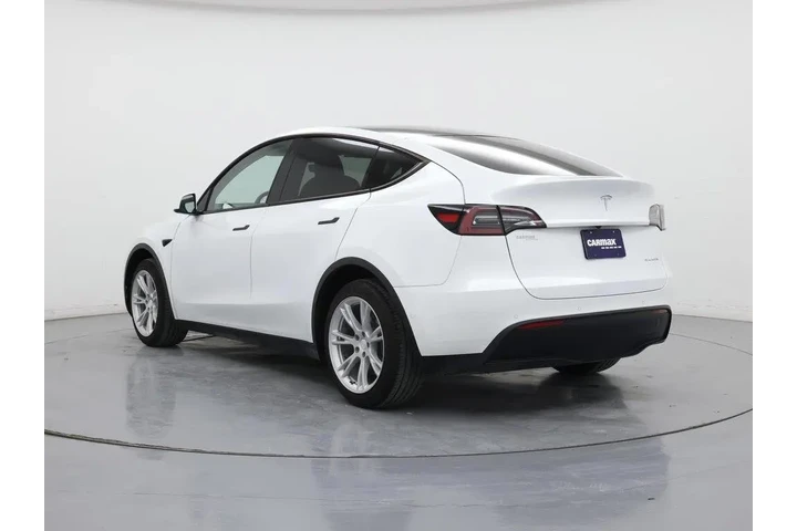 $26998 : Tesla Model Y 2020 AWD Long image 2