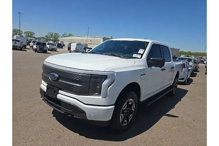$32999 : Ford F-150 Lightning 2023 AW image 1