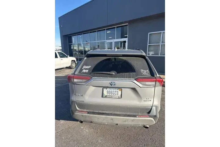 $29995 : Toyota RAV4 Hybrid 2022 AWD image 5