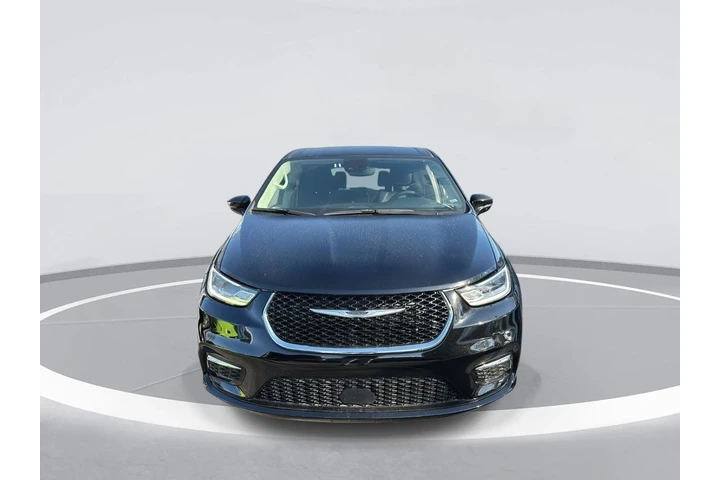 $27990 : Chrysler Pacifica 2024 Touri image 2