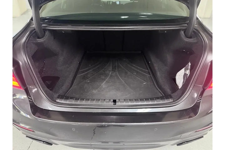 $27588 : 2018 5 Series M550i xDrive image 9