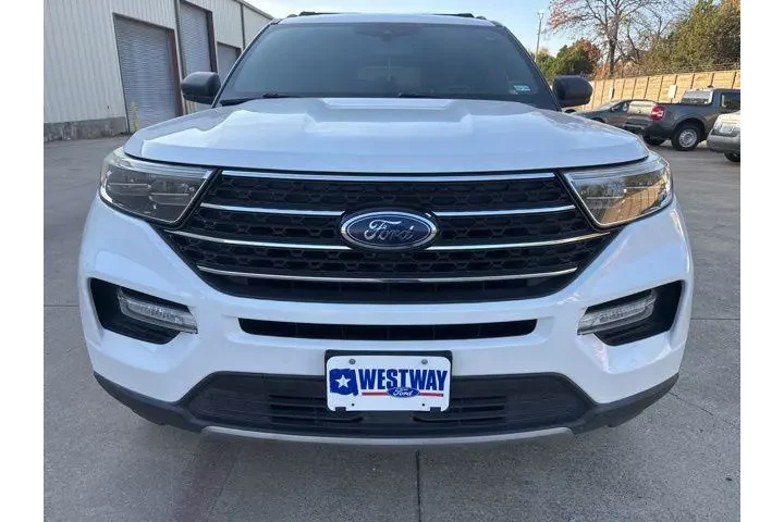 $17797 : Ford Explorer 2020 XLT 4dr S image 4