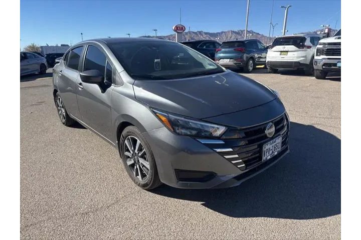 $17991 : Nissan Versa 2025 SV 4dr Sed image 1