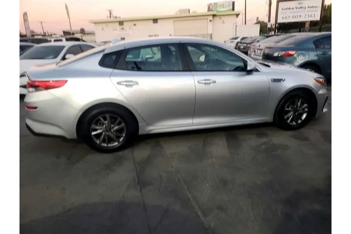$11799 : 2019 Optima image 7